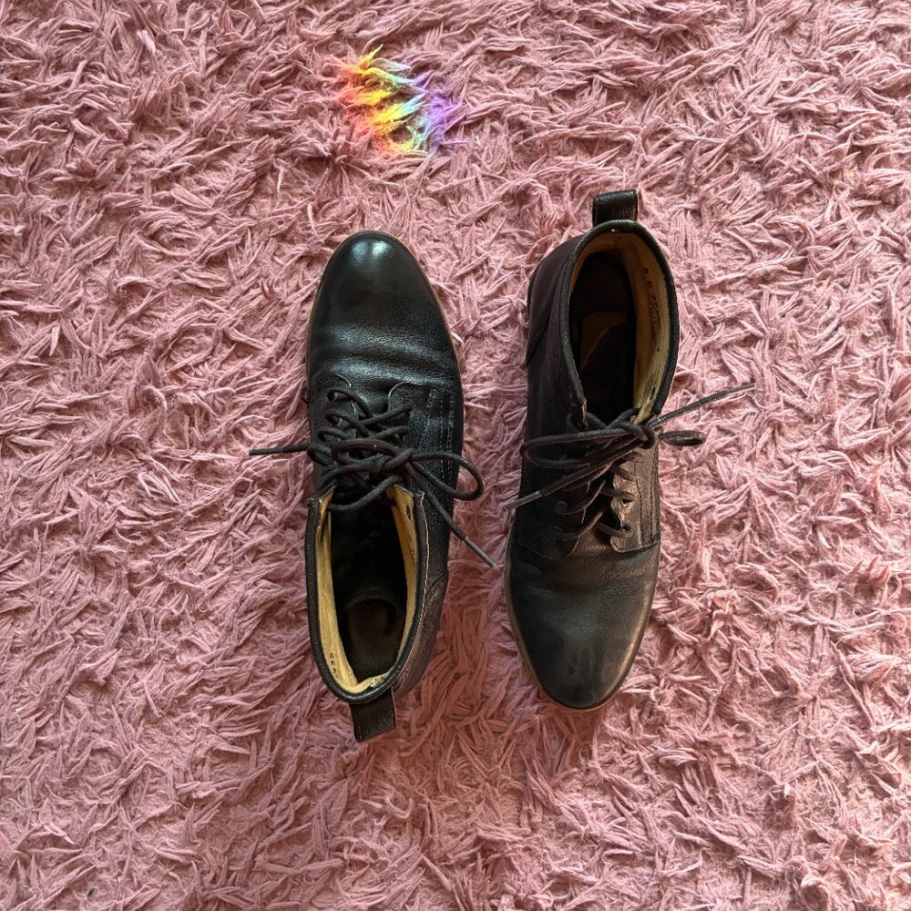 ❗️SOLD❗️Frye Carson Shortie Black Leather Lace-Up Ankle Oxford Booties Size 8 - Picture 3 of 7